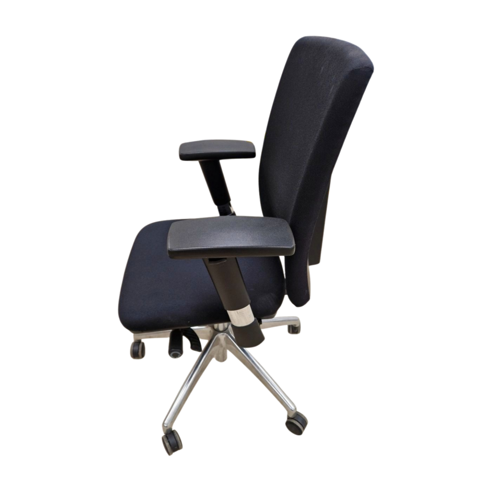 Jetchair Bureaustoel Jetchair 14 chroom voetkruis, zwarte bekleding, gebruikt Jetchair Bureaustoel Jetchair 14 chroom voetkruis, zwarte bekleding, gebruikt