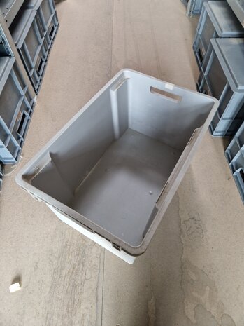 Schoeller Allibert Nestbare Stapelbak, 600x400x30 mm, euronorm, grijs kunststof, gebruikt