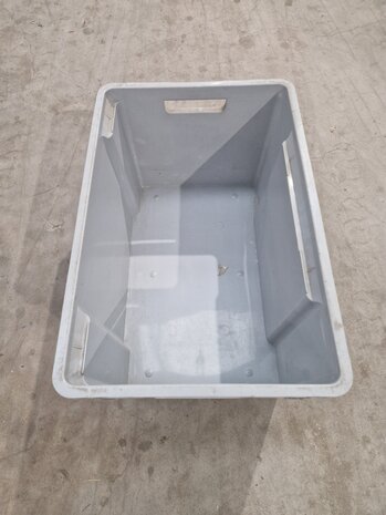Schoeller Allibert Nestbare Stapelbak, 600x400x30 mm, euronorm, grijs kunststof, gebruikt