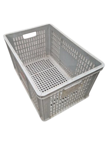Emtrade Stapelbak 600x400x300mm geperforeerd grijs, gebruikt Emtrade Stapelbak 600x400x300mm geperforeerd grijs, gebruikt