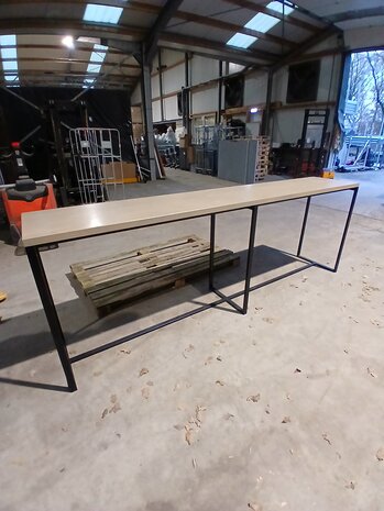 Emtrade Lange industriële bartafel – 300 x 55 x 106 cm gebruikt, goede staat
