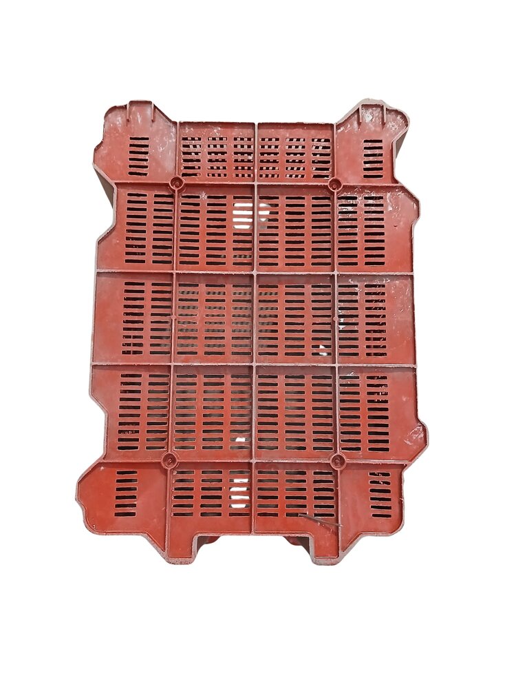 Emtrade  Nest-/stapelbak 800x600x440 mm, Geperforeerd, Rood, Gebruikt