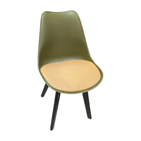 Emtrade Set van 4 groene kunststof kuipstoelen met gestoffeerde zitting, gebruikt per stuk
