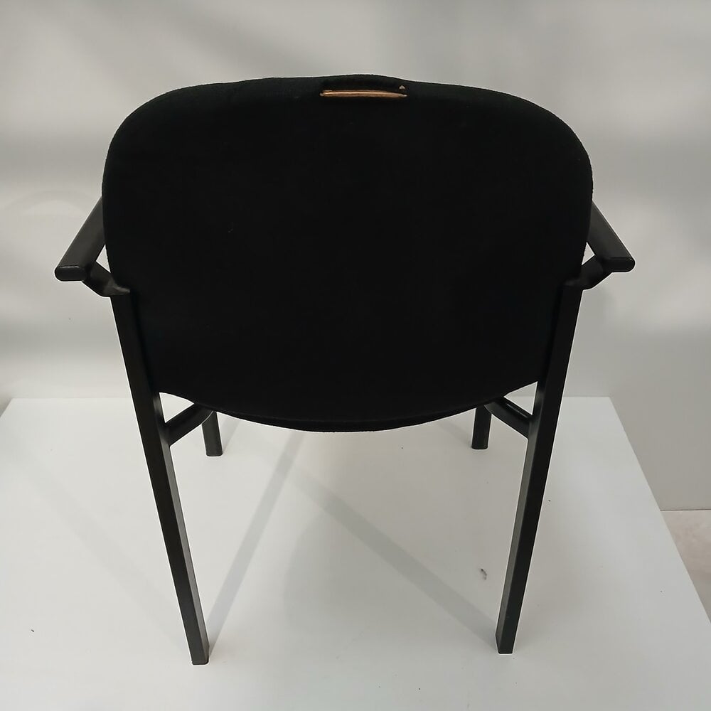 Emtrade Gebruikte vergaderstoel met armleuningen – zwart gestoffeerd