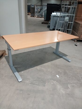 Emtrade Bureau 160x80 cm, houtkleur blad, metalen onderstel, grijs, gebruikt