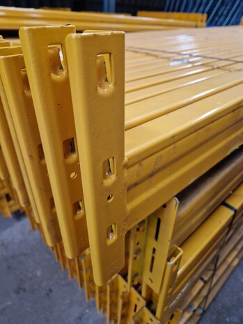 Armes Armes palletstelling ligger geel 2700× 120×40 mm, gebruikt