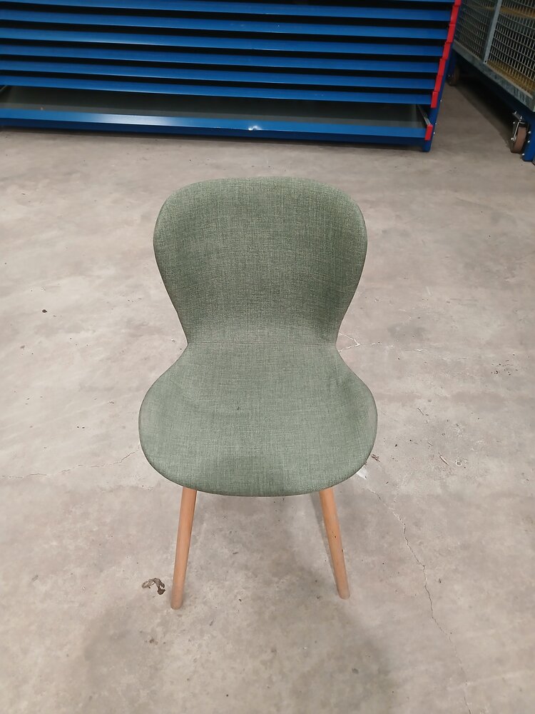 Emtrade Set van 2 Kuipstoelen, groen, houten poten, 465 x 430 x 865 mm, gebruikt