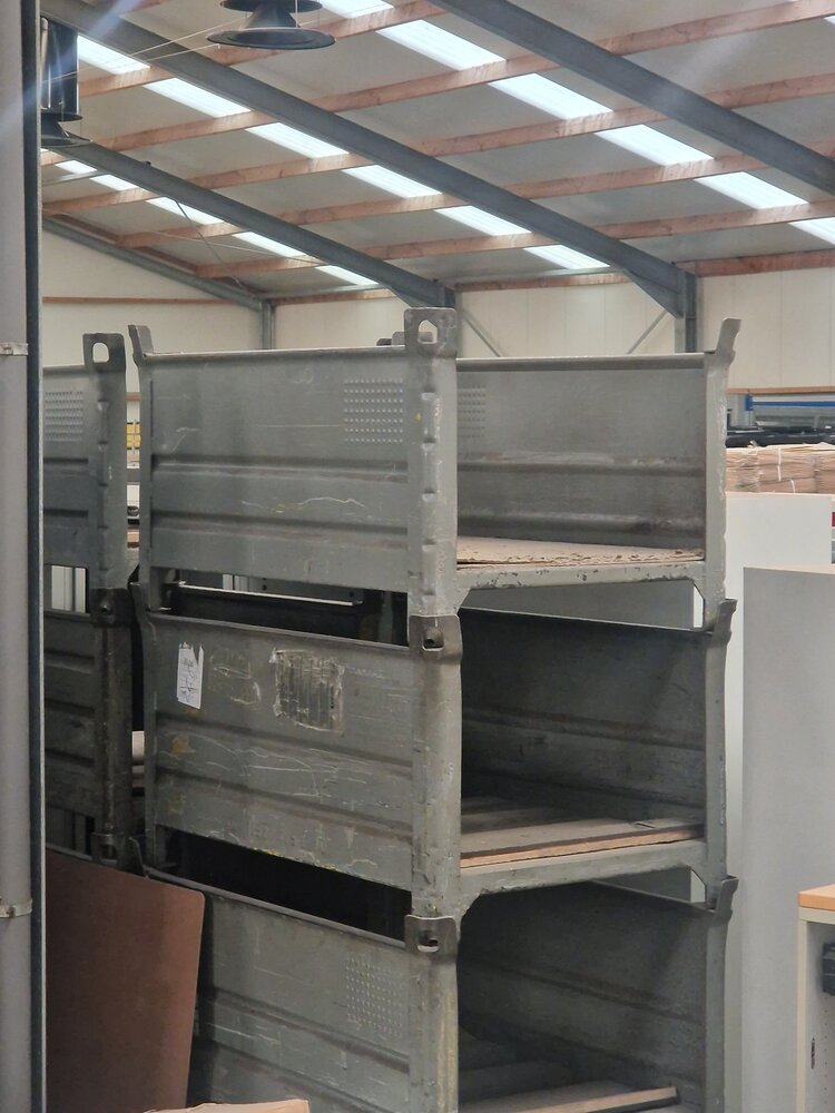 Heson Stalen bak, open korte zijden, 151x74,5x115 cm, grijs, gebruikt