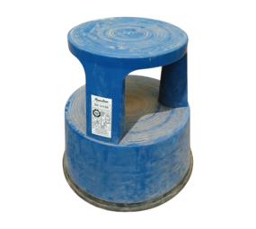 Manutan Manutan opstapkruk, EN14183, max 150 kg, kunststof, 3 zwenkwielen, gebruikt