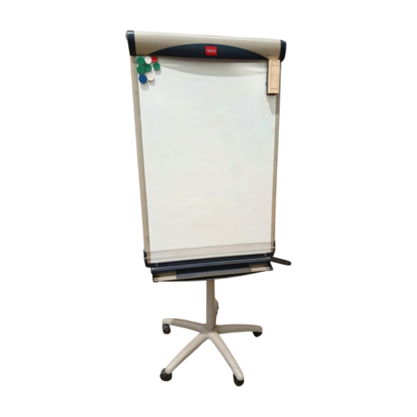 Nobo Nobo Piranha flipover whiteboard, afmeting bord 99x64,5 cm hxb, magnetisch schrijfoppervlak, 5 zwenkwielen, gebruikt
