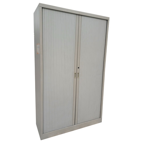 Emtrade Roldeurkast, lichtgrijs, 4 legborden, 197x120x45cm, gebruikt Emtrade Roldeurkast, lichtgrijs, 4 legborden, 197x120x45cm, gebruikt