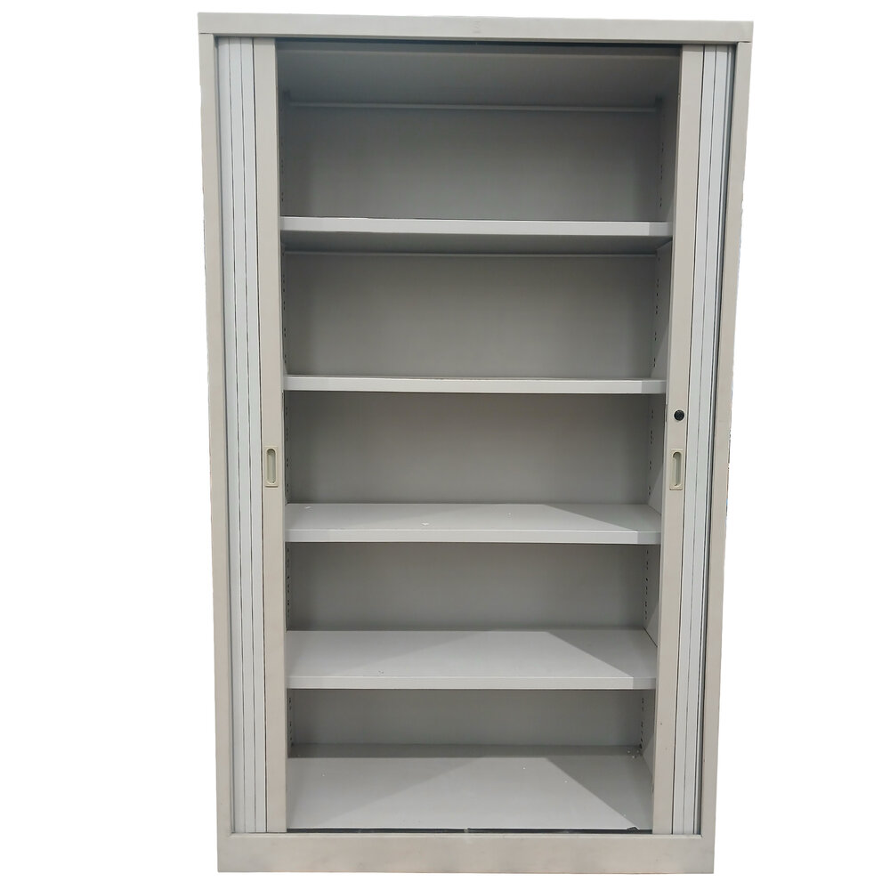 Emtrade Roldeurkast, lichtgrijs, 4 legborden, 197x120x45cm, gebruikt Emtrade Roldeurkast, lichtgrijs, 4 legborden, 197x120x45cm, gebruikt