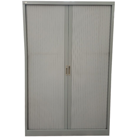 Utopia Utopia roldeurkast 121x45x97cm, 4 legborden zwart, zonder sleutel, gebruikt