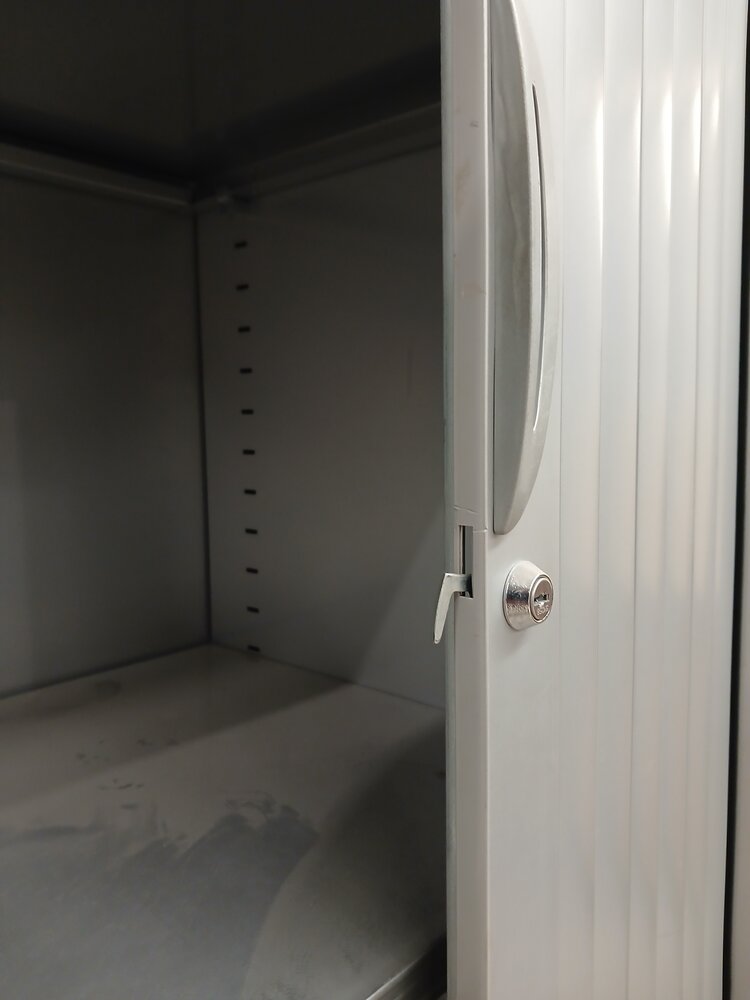 Emtrade Roldeurkast Grijs 5 Legborden 120x43x198cm Gebruikt