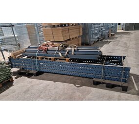 Hovuma Hovuma palletstelling partij, 4 staanders 4000x870 mm, 18 liggers 2600x120x60 mm, gebruikt