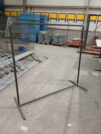 Emtrade Confectierek metaal, gebruikt