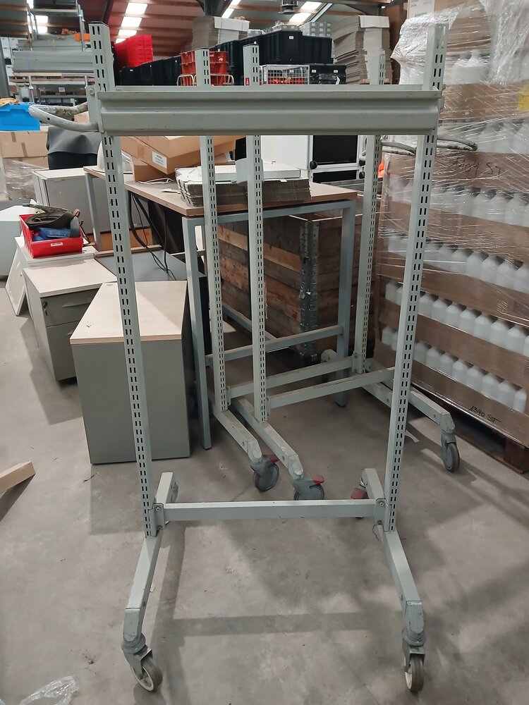 Sovella Sovella ESD-Veilige Werkplaats Trolley, 90x72x161 cm, gebruikt, veelzijdig, geschikt voor opslag en transport