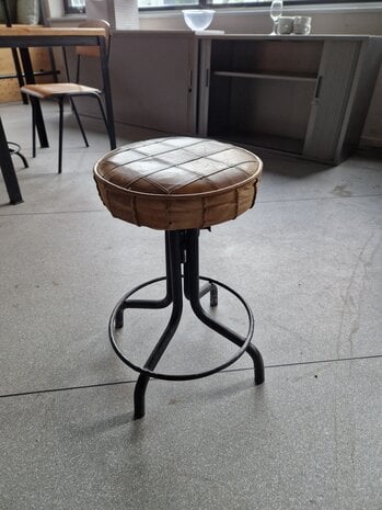 Kruk met Leren Zitting (Set van 5),  Verstelbare Hoogte, Vintage Industrieel Design, Gebruikt