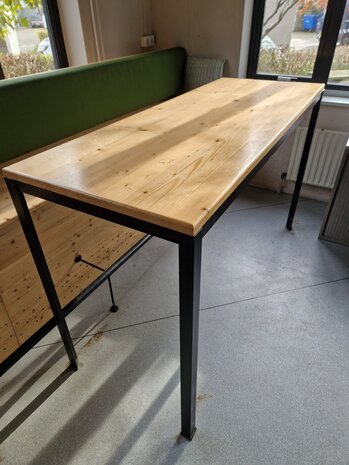 Emtrade Hoge tafel 180x70x110 cm, massief houten blad, stalen onderstel , gebruikt