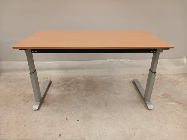 Emtrade Zitbureau 160x80 cm, handmatig met zwengel verstelbaar van 61 tot 85 cm, gebruikt