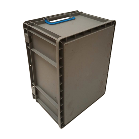 Stapelbak met deksel, 400x300x220 mm, euronorm, grijs pp, nieuw Stapelbak met deksel, 400x300x220 mm, euronorm, grijs pp, nieuw