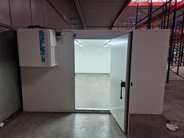 Koelcel, 600x360x210 cm, demontabel, zeer goede staat, gebruikt