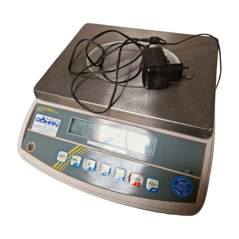 Kern Kern GAB 6K1DNM Tafelweegschaal, 29x23 cm, 2 g aflezing, 3–6 kg, geijkt tot 2027, gebruikt