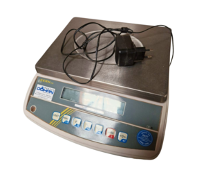 Kern Kern GAB 6K1DNM Tafelweegschaal, 29x23 cm, 2 g aflezing, 3–6 kg, geijkt tot 2027, gebruikt