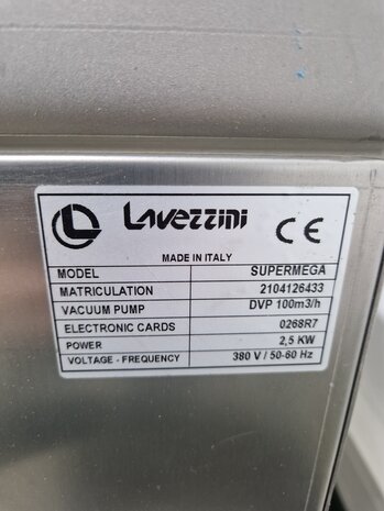 Lavezzini Vacuümmachine Lavezzini Supermega, 2 kamers 830x740x230 mm, 2,5 kW, 380 V, gebruikt