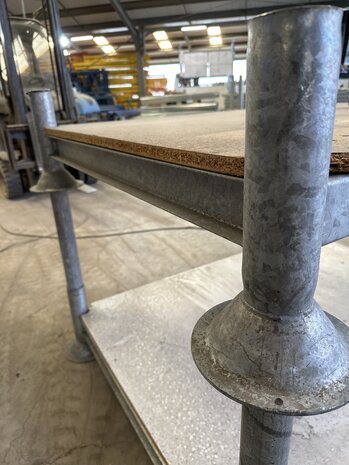 Stapelrek 1560x1190x310 mm inclusief voet, staal, gebruikt