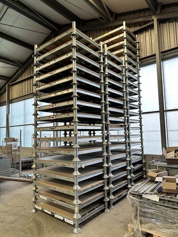 Stapelrek 1560x1190x310 mm inclusief voet, staal, gebruikt