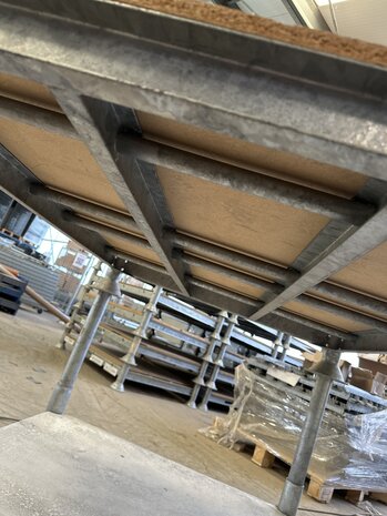 Stapelrek 1560x1190x310 mm inclusief voet, staal, gebruikt