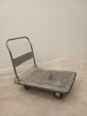 Plateauwagen, 900x600x870 mm, staal, gebruikt, 4 zwenkwielen