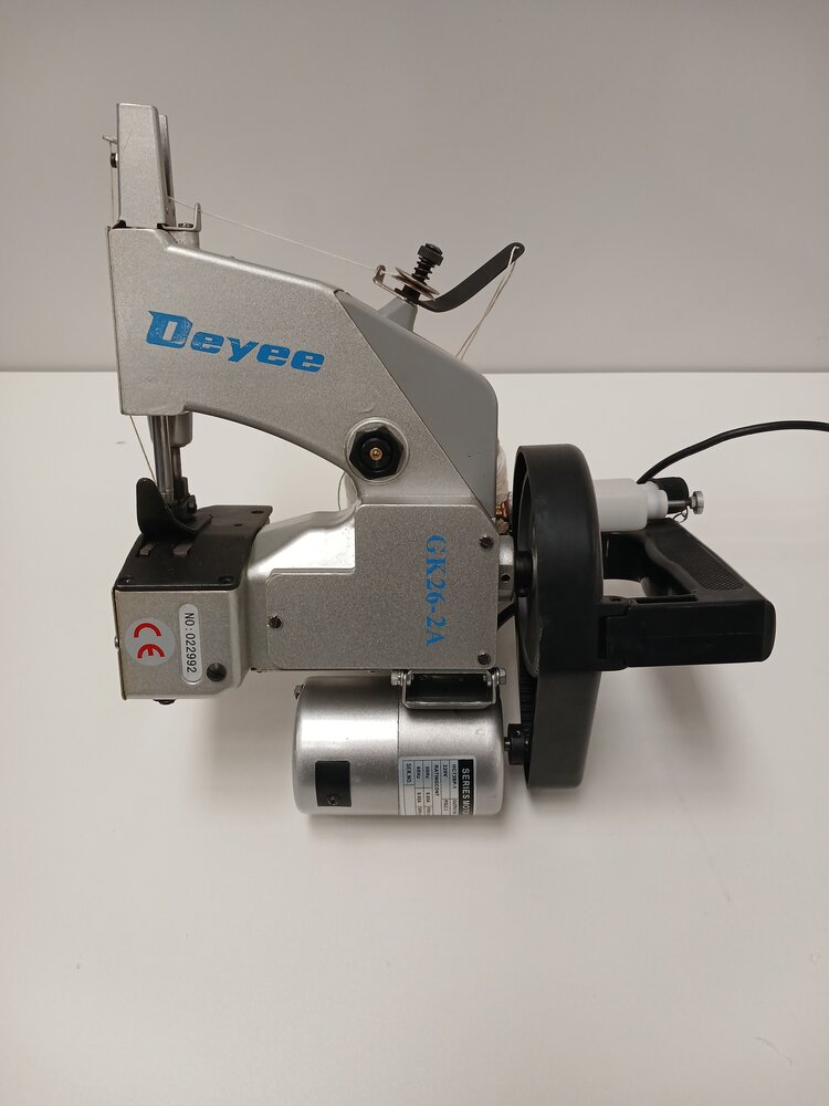 Emtrade Deyee zakkennaaimachine GK26-2A, gebruikt Emtrade Deyee zakkennaaimachine GK26-2A, gebruikt