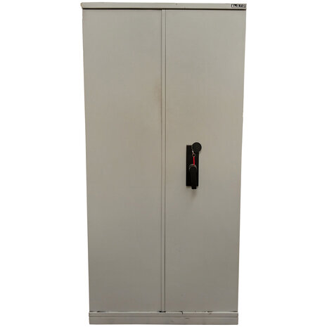Emtrade Kluiskast 93x51,5x196 cm, staal, grijs, 2 legborden, inclusief 1 sleutel, gebruikt