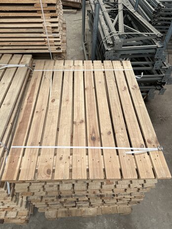 Emtrade Vurenhouten vlonder 880x1100x20mm 90% gesloten, gebruikt