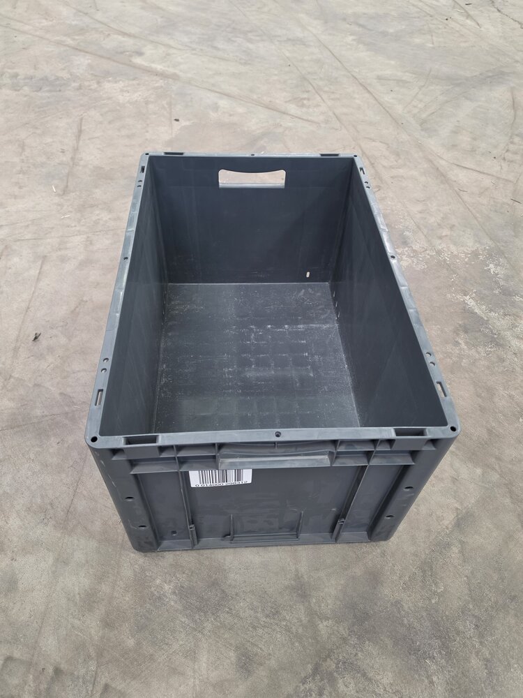 SSI Schafer Stapelbak, 600x400x320 mm, euronorm, grijs kunststof, licht gebruikt SSI Schafer Stapelbak, 600x400x320 mm, euronorm, grijs kunststof, licht gebruikt