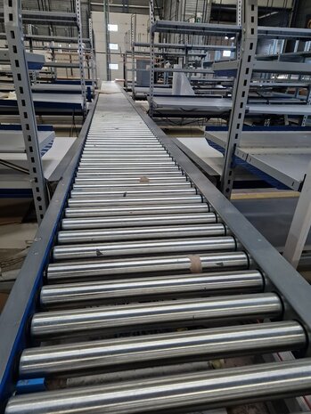Eslogic Aangedreven Rollenbaan 50 cm x 300 cm - Gebruikt Eslogic Aangedreven Rollenbaan 50 cm x 300 cm - Gebruikt