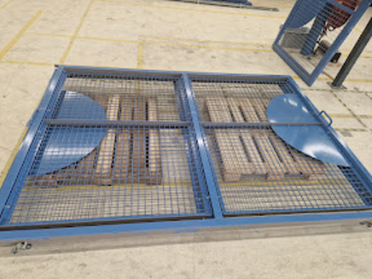 Emtrade Industrieel Indoor Hekwerk / Veiligheidsafrastering met 2 Schuifpoorten - Gebruikt Emtrade Industrieel Indoor Hekwerk / Veiligheidsafrastering met 2 Schuifpoorten - Gebruikt