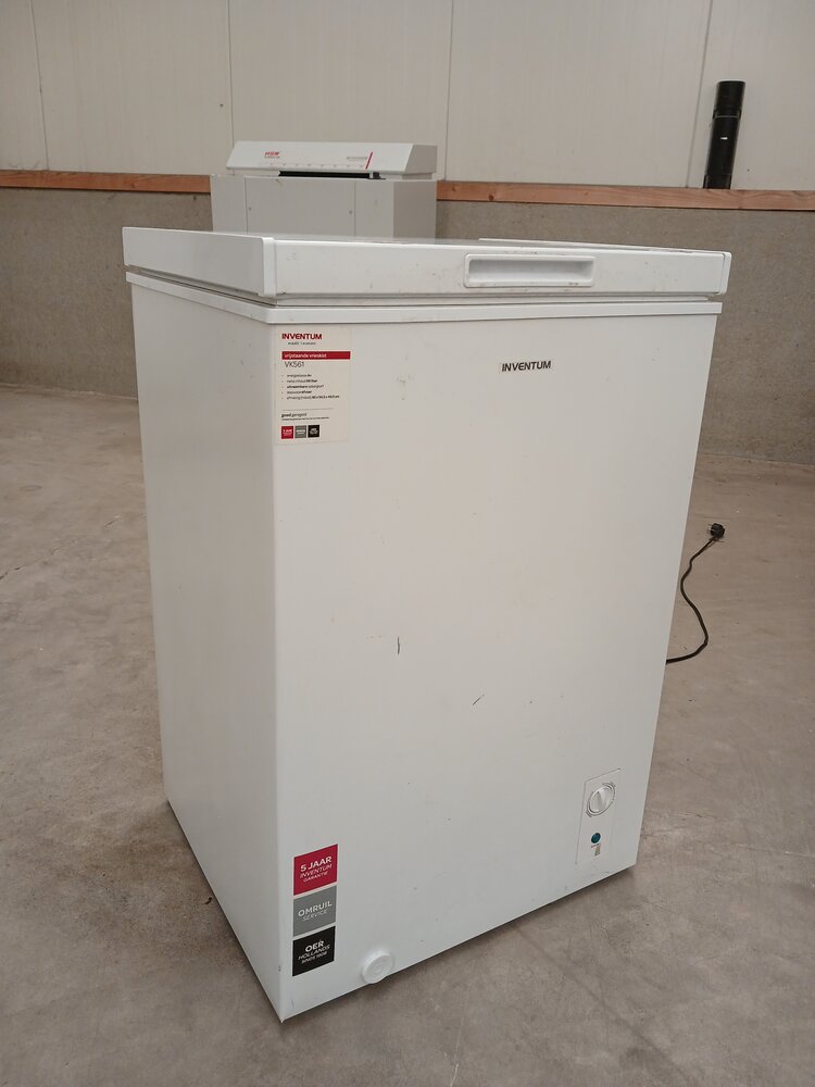 Inventum Inventum VK561/02 Vrieskist 99 Liter Wit - Gebruikt Inventum Inventum VK561/02 Vrieskist 99 Liter Wit - Gebruikt