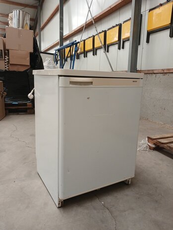 Bosch Bosch KTR1844/02 Koelkast 178 Liter Wit - Gebruikt Bosch Bosch KTR1844/02 Koelkast 178 Liter Wit - Gebruikt