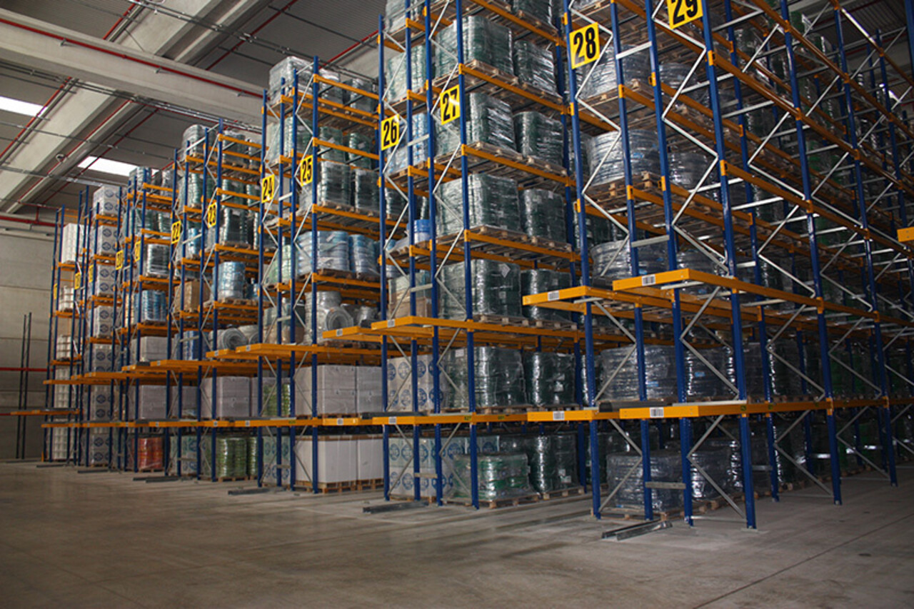 Armes Armes palletstelling H7000 x B2700 x D900mm, gebruikt Armes Armes palletstelling H7000 x B2700 x D900mm, gebruikt