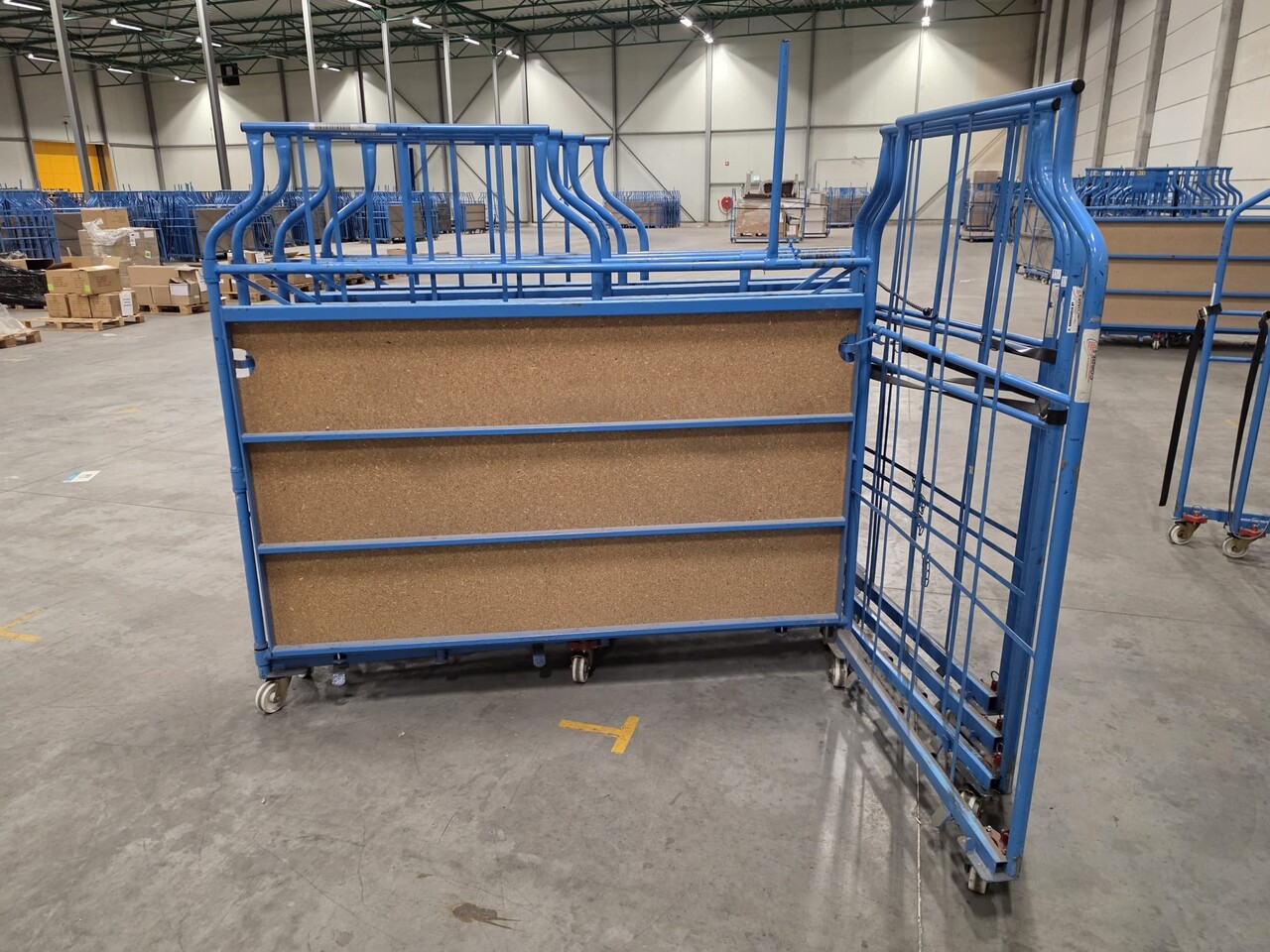 Cordes Corlette/meubelwagen MC-250.517 - 2500x1150x1800mm L-frame nestbaar en stapelbaar, blauw, gebruikt Cordes Corlette/meubelwagen MC-250.517 - 2500x1150x1800mm L-frame nestbaar en stapelbaar, blauw, gebruikt
