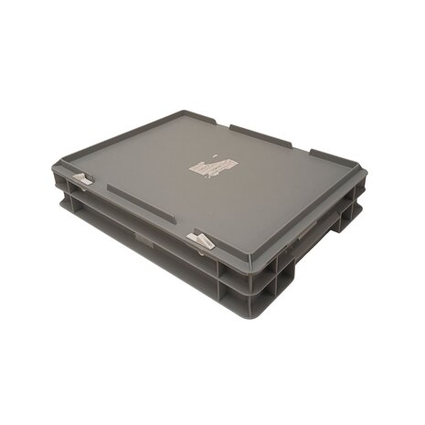 Emtrade Stapelbak 400x300x75 mm grijs PP05 met deksel. gebruikt Emtrade Stapelbak 400x300x75 mm grijs PP05 met deksel. gebruikt
