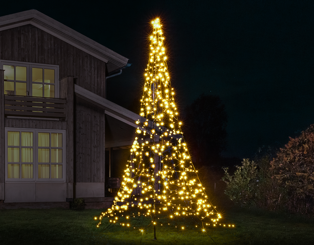 Lumedi 640 | 4 meters | Incl. mast | Warm white