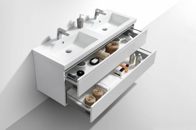 Badkamermeubel 140cm Hoogglans Wit met wastafel dubbel incl. Spiegel click-waste en Bekersifon