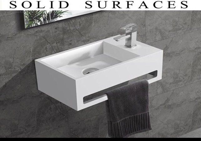 Creavit Toilet Fontein Solid Surface Rechts met handdoekhouder 35x20x15cm Links - Rechts