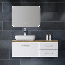 Badkamerspiegel Jolie 80x60cm Geintegreerde LED Verlichting Verwarming Anti Condens Touch Lichtschakelaar Dimbaar