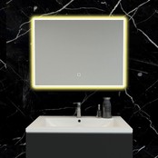 Badkamerspiegel Quatro 80x60cm Geintegreerde LED Verlichting Verwarming Anti Condens Touch Lichtschakelaar Dimbaar Badkamerspiegel Quatro 80x60cm Geintegreerde LED Verlichting Verwarming Anti Condens Touch Lichtschakelaar Dimbaar