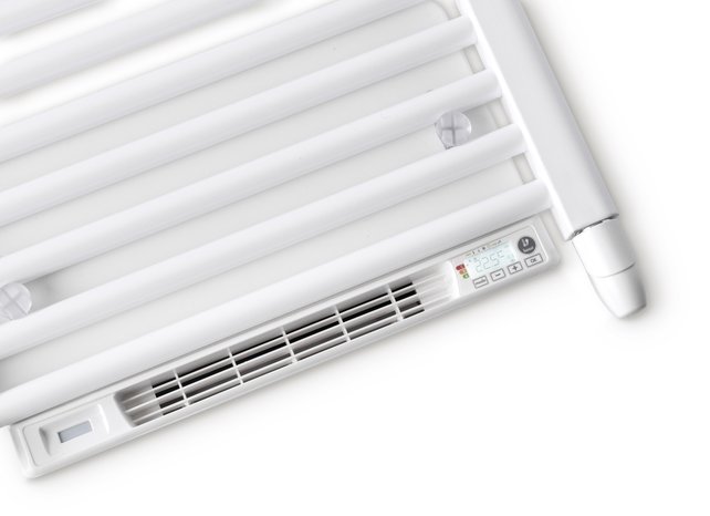 Stelrad Elektrisch Handdoekradiator Dahlia E-Vento 1950 WATT 180x60cm ECO design met digitale thermostaat en blower wit (RAL9016)